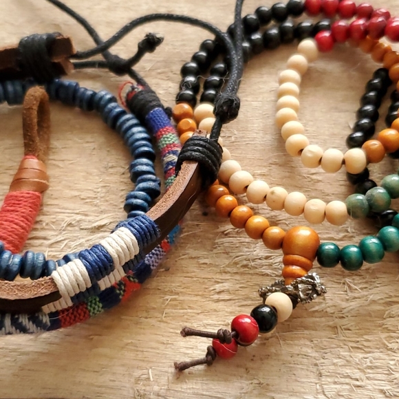 Bracelets!! - Picture 5 of 6